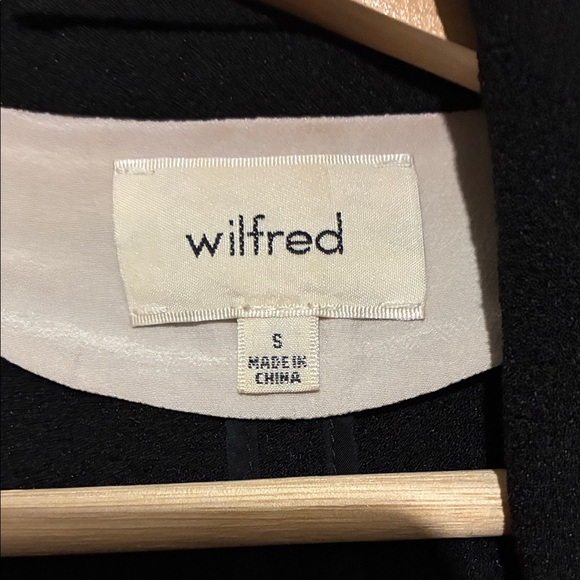 Wilfred Black Vest - Picture 2 of 3